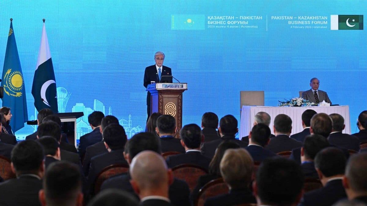Тоқаев Пәкістанда тарихи серіктестік орнатты: 200 млн доллар