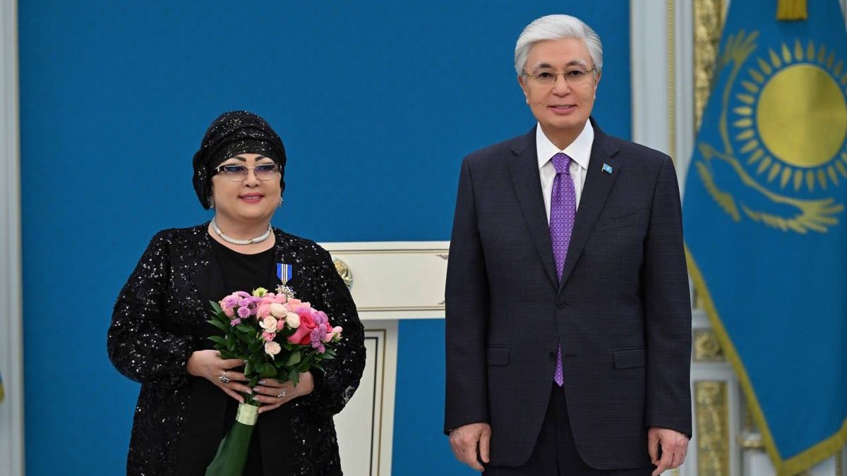 Тоқаев ұлттық рухтың өнерпаздарын марапаттады