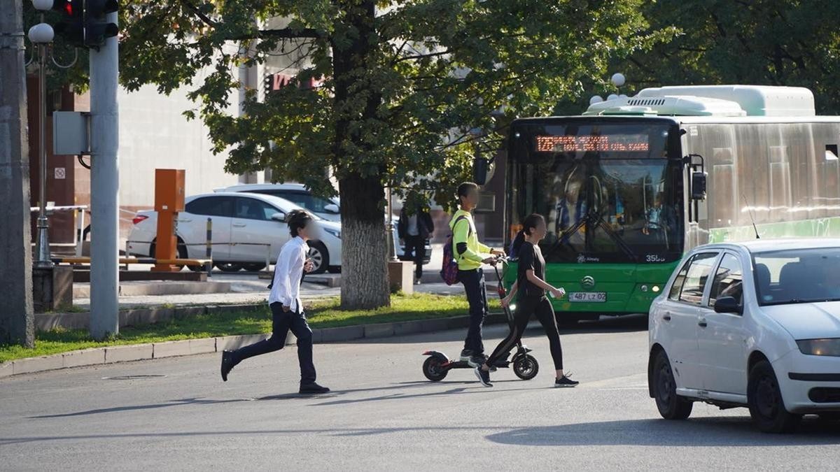 Самокат — ойыншық емес: Бас прокуратура жаңа жол ережелерін жария етті